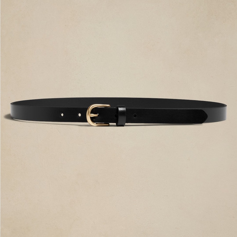 Never worn Banana Republic Factory Leather Trouser Belt